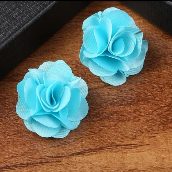 New Fabric Flower Earrings - Picture 2 of 4